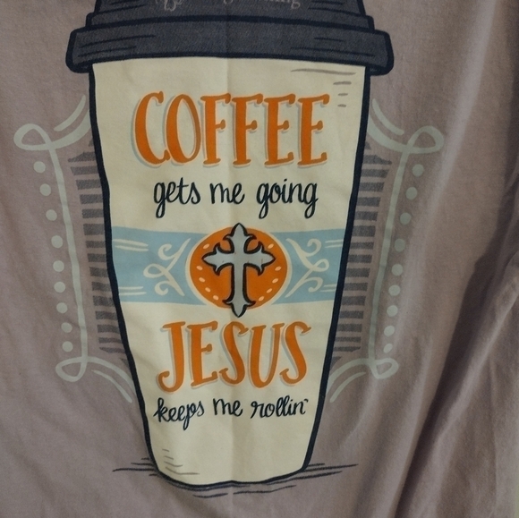 𝅺IT'S A Girl Thing Coffee and Jesus T Shirt Size Medium - Picture 4 of 6